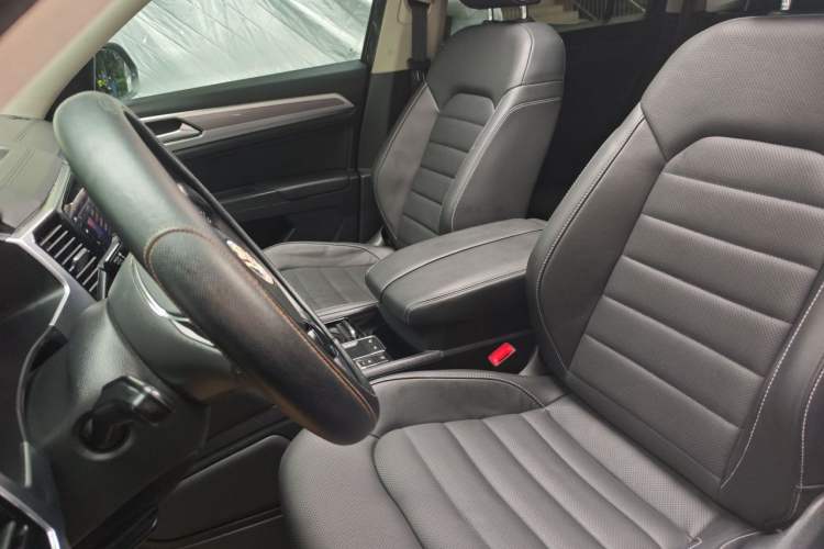 Used Volkswagen Teramont 2020 330TSI Two-Wheel-Drive Luxury Edition China V Standard Left Front Seat