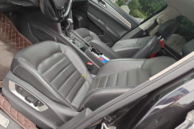 Used Volkswagen Teramont 2020 330TSI Two-Wheel-Drive Luxury Edition China VI Standard Left Front Seat
