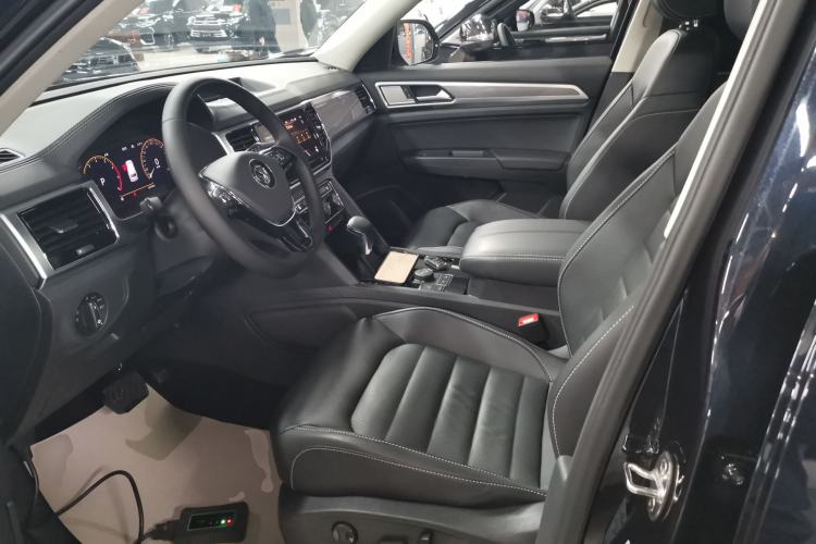 Used Volkswagen Teramont 2020 Revised Version 380TSI Four-Wheel Drive Luxury Edition Left Front Seat