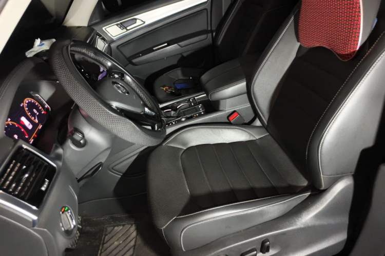 Used Volkswagen Teramont 2020 330TSI Two-Wheel-Drive Luxury Edition China VI Standard Left Front Seat