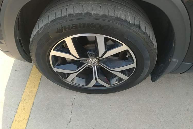 Used Volkswagen Teramont 2020 380TSI Four-Wheel Drive Luxury Version China VI Standard Left Front Wheel Hub
