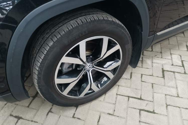 Used Volkswagen Teramont 2020 530 V6 Four-Wheel Drive Luxury Edition China V Standard Left Front Wheel Hub