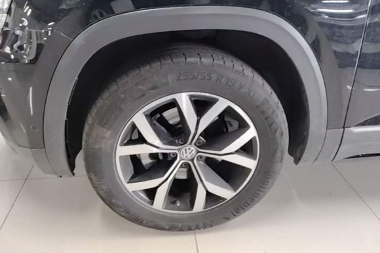 Used Volkswagen Teramont 2020 330TSI Two-Wheel-Drive Luxury Edition China VI Standard Left Front Wheel Hub