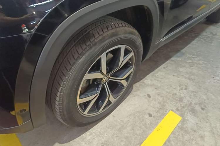 Used Volkswagen Teramont 2020 330TSI Two-Wheel-Drive Luxury Edition China VI Standard Left Front Wheel Hub