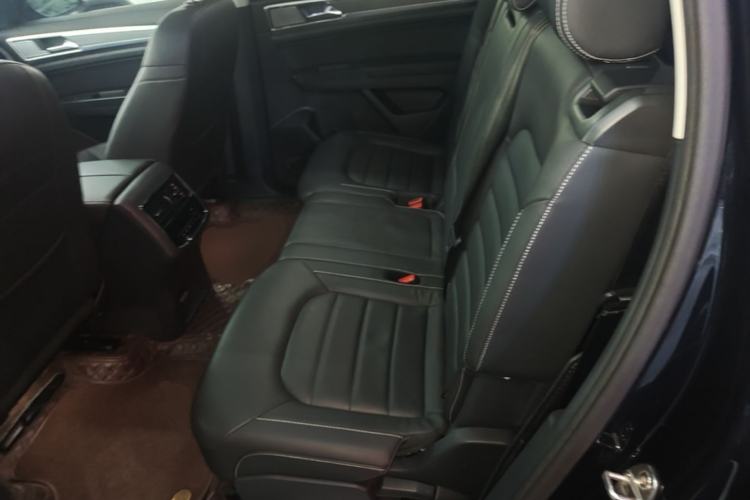 Used Volkswagen Teramont 2020 Revised Version 380TSI Four-Wheel Drive Luxury Edition Left Rear Seat