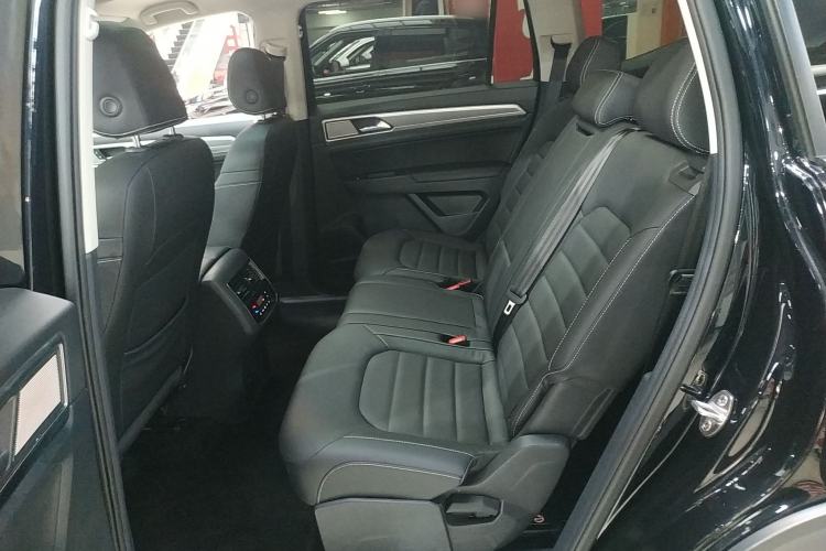 Used Volkswagen Teramont 2020 Revised Version 380TSI Four-Wheel Drive Luxury Edition Left Rear Seat