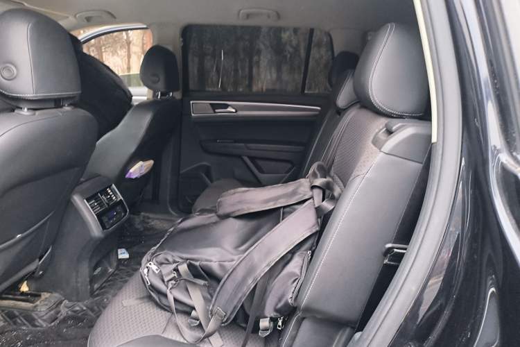 Used Volkswagen Teramont 2020 Revised Version 380TSI Four-Wheel Drive Comfort Edition Left Rear Seat
