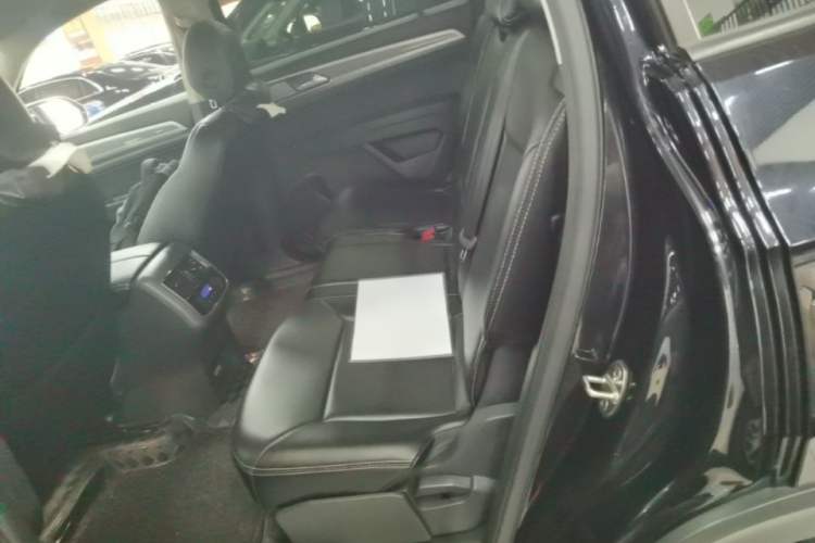 Used Volkswagen Teramont 2020 Revised Version 380TSI Four-Wheel Drive Comfort Edition Left Rear Seat