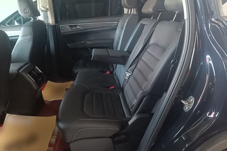 Used Volkswagen Teramont 2020 Revised Version 330TSI Two-Wheel Drive Luxury Edition Left Rear Seat