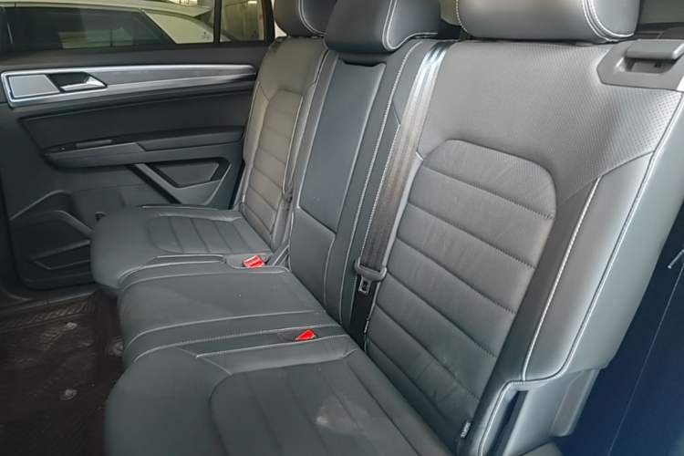 Used Volkswagen Teramont 2020 330TSI Two-Wheel-Drive Luxury Edition China VI Standard Left Rear Seat