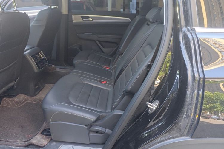 Used Volkswagen Teramont 2020 Revised Version 380TSI Four-Wheel Drive Luxury Edition Left Rear Seat
