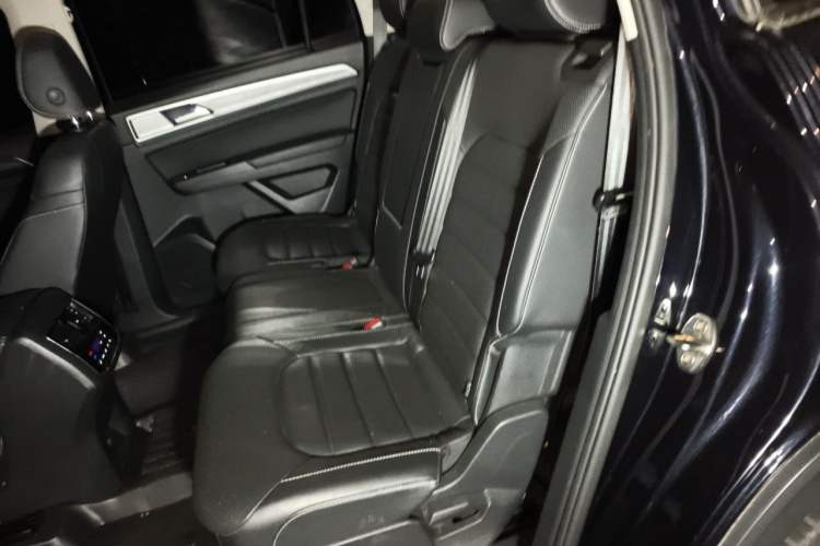 Used Volkswagen Teramont 2020 330TSI Two-Wheel-Drive Luxury Edition China VI Standard Left Rear Seat