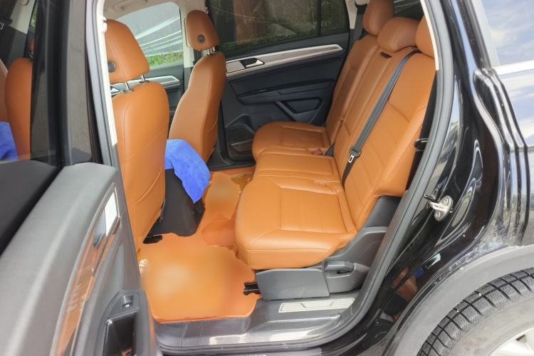 Used Volkswagen Teramont 2020 Revised Version 380TSI Four-Wheel Drive Comfort Edition Left Rear Seat
