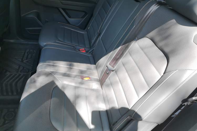 Used Volkswagen Teramont 2020 380TSI Four-Wheel Drive Luxury Version China VI Standard Left Rear Seat