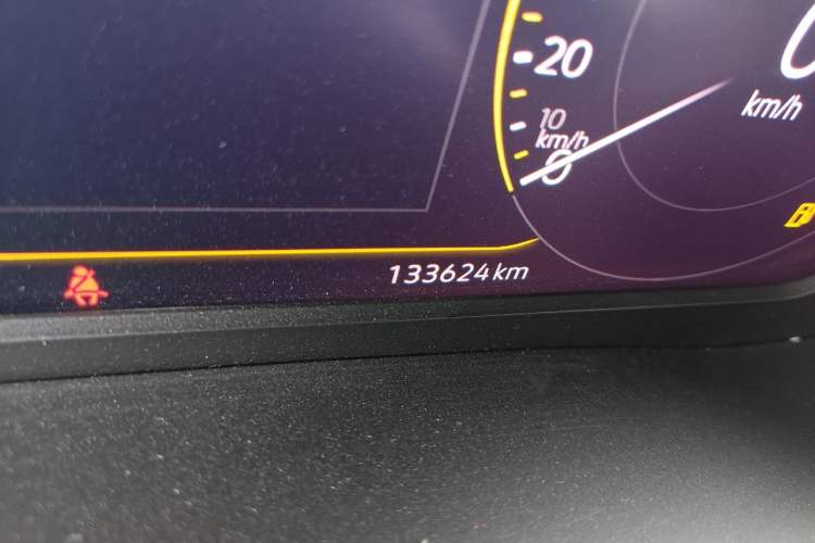 Used Volkswagen Teramont 2020 Revised Version 330TSI Two-Wheel Drive Luxury Edition Odometer Close Up