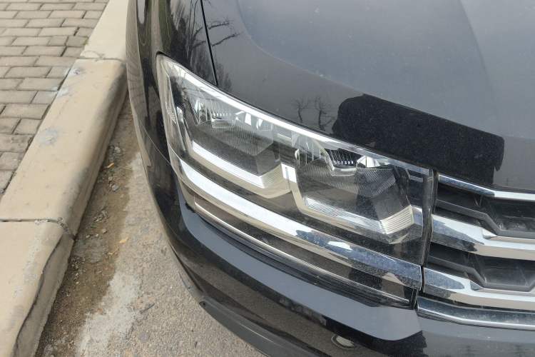 Used Volkswagen Teramont 2020 380TSI Four-Wheel Drive Luxury Version China VI Standard Right Front Headlight