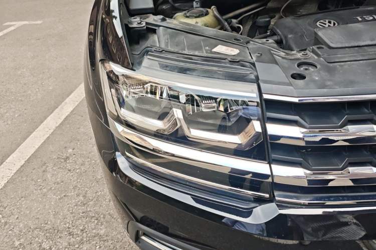 Used Volkswagen Teramont 2020 380TSI Four-Wheel Drive Luxury Version China VI Standard Right Front Headlight