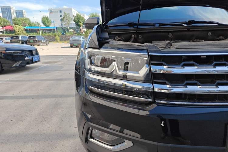 Used Volkswagen Teramont 2020 Revised Version 380TSI Four-Wheel Drive Luxury Edition Right Front Headlight