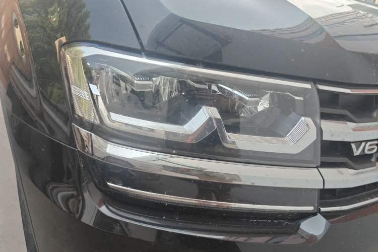 Used Volkswagen Teramont 2020 Revised Version 530 V6 Four-Wheel Drive Luxury Edition Right Front Headlight