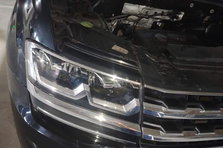 Used Volkswagen Teramont 2020 Revised Version 380TSI Four-Wheel Drive Luxury Edition Right Front Headlight