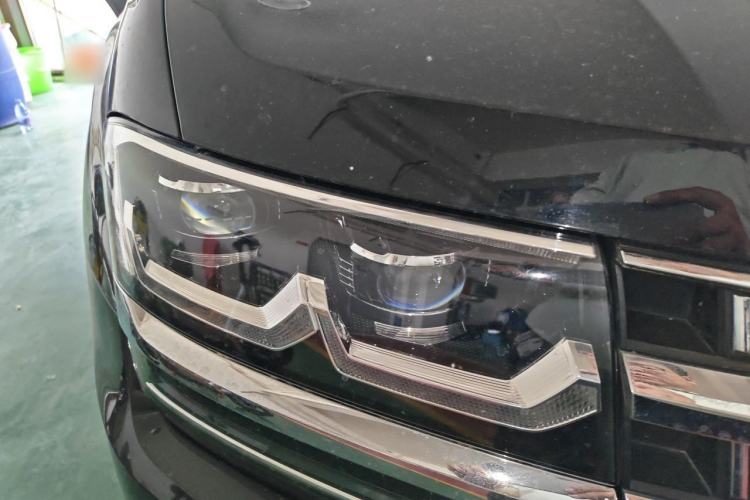Used Volkswagen Teramont 2020 530 V6 Four-Wheel Drive Flagship Version China VI Standard Right Front Headlight