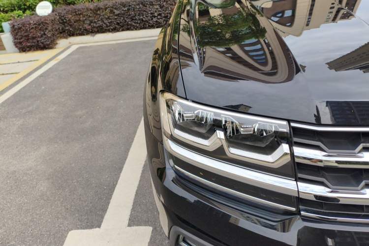 Used Volkswagen Teramont 2020 Revised Version 330TSI Two-Wheel Drive Luxury Edition Right Front Headlight