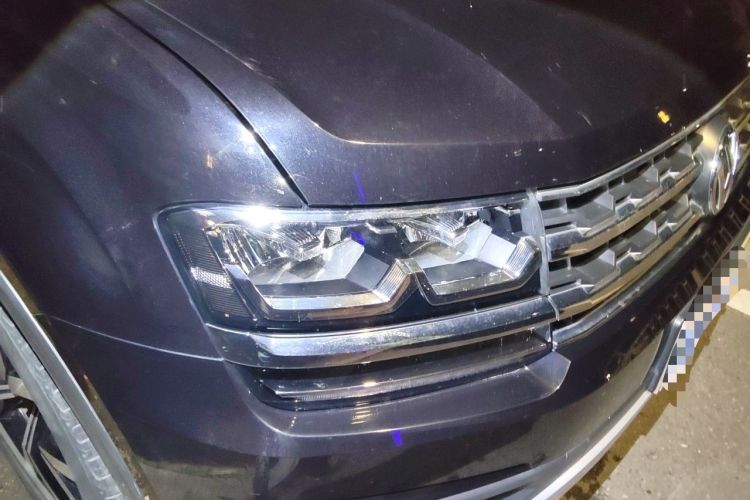 Used Volkswagen Teramont 2020 Revised Version 330TSI Two-Wheel Drive Luxury Edition Right Front Headlight