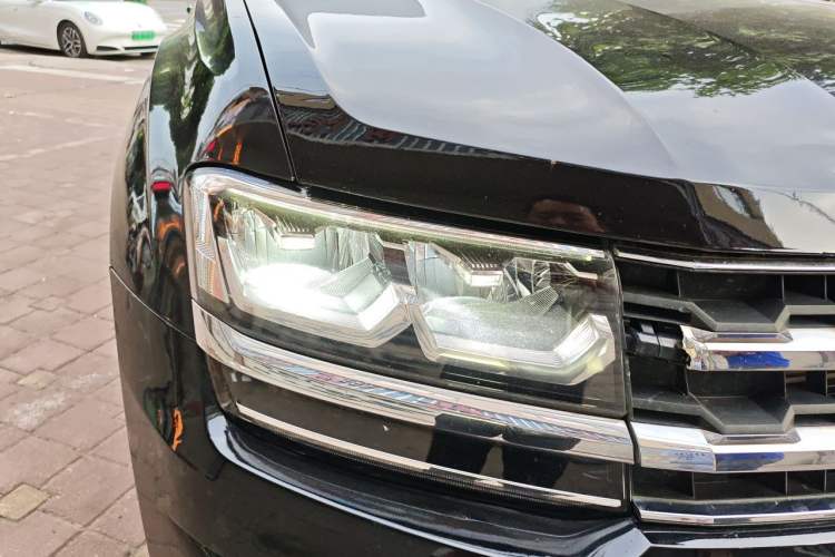 Used Volkswagen Teramont 2020 380TSI Four-Wheel Drive Comfort Edition China VI Standard Right Front Headlight