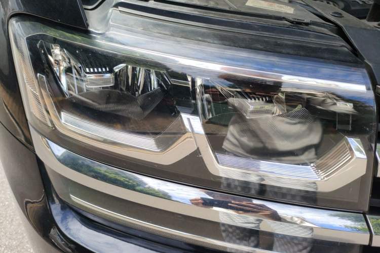 Used Volkswagen Teramont 2020 Revised Version 380TSI Four-Wheel Drive Comfort Edition Right Front Headlight