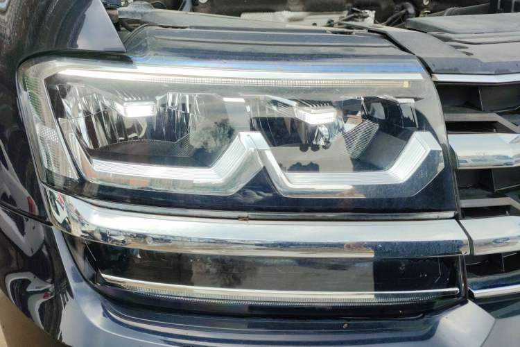 Used Volkswagen Teramont 2020 380TSI Four-Wheel Drive Comfort Edition China VI Standard Right Front Headlight