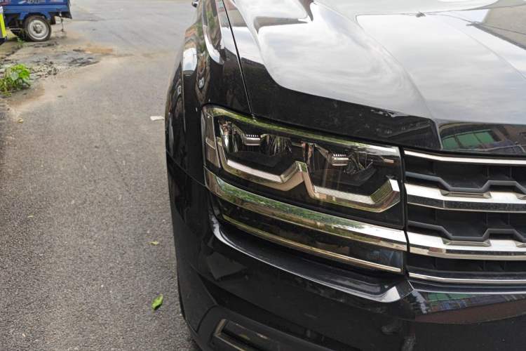 Used Volkswagen Teramont 2020 Revised Version 380TSI Four-Wheel Drive Luxury Edition Right Front Headlight