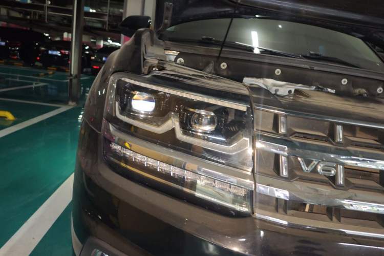 Used Volkswagen Teramont 2020 Revised Version 380TSI Four-Wheel Drive Flagship Edition Right Front Headlight