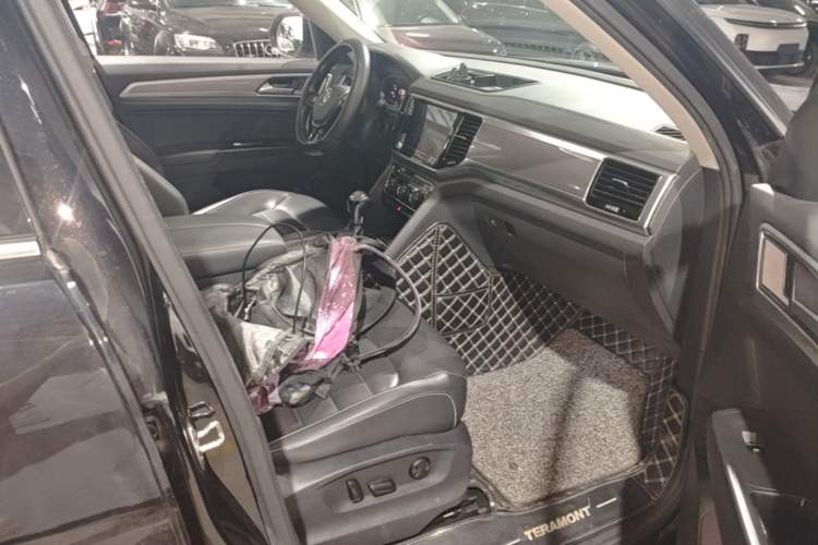 Used Volkswagen Teramont 2020 380TSI Four-Wheel Drive Luxury Version China VI Standard Right Front Seat