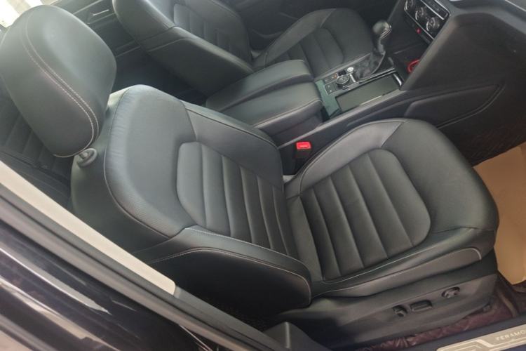 Used Volkswagen Teramont 2020 380TSI Four-Wheel Drive Luxury Version China VI Standard Right Front Seat