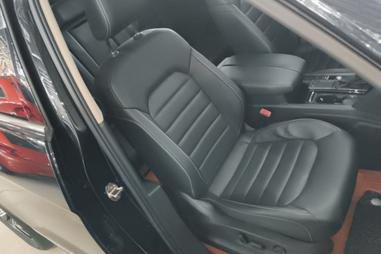Used Volkswagen Teramont 2020 330TSI Two-Wheel-Drive Luxury Edition China VI Standard Right Front Seat