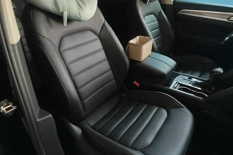 Used Volkswagen Teramont 2020 330TSI Two-Wheel-Drive Luxury Edition China VI Standard Right Front Seat