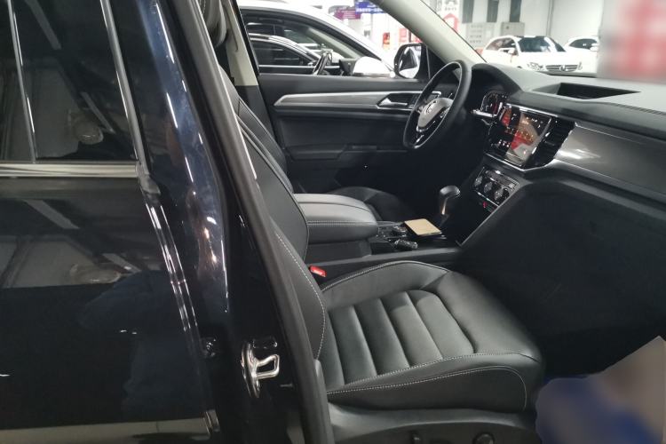 Used Volkswagen Teramont 2020 Revised Version 380TSI Four-Wheel Drive Luxury Edition Right Front Seat
