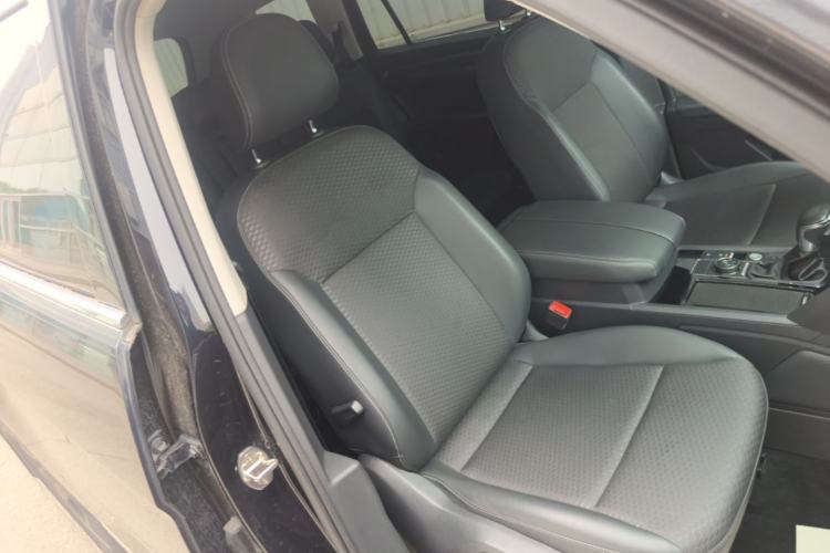 Used Volkswagen Teramont 2020 380TSI Four-Wheel Drive Comfort Edition China VI Standard Right Front Seat