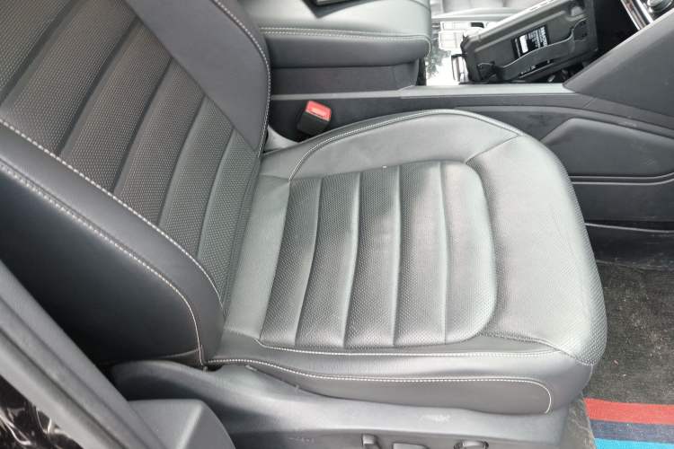 Used Volkswagen Teramont 2020 Revised Version 380TSI Four-Wheel Drive Luxury Edition Right Front Seat