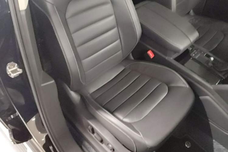 Used Volkswagen Teramont 2020 330TSI Two-Wheel-Drive Luxury Edition China VI Standard Right Front Seat