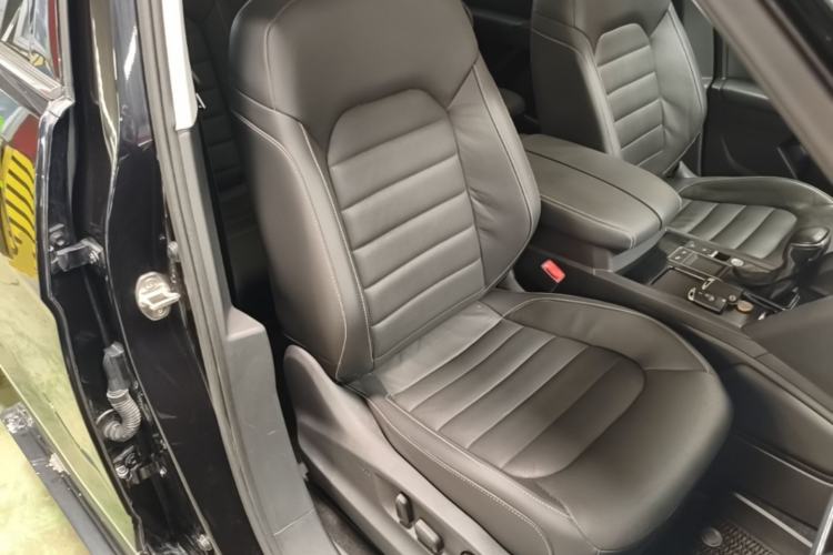 Used Volkswagen Teramont 2020 330TSI Two-Wheel-Drive Luxury Edition China VI Standard Right Front Seat