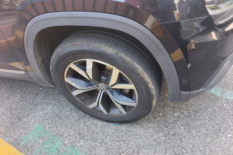 Used Volkswagen Teramont 2020 380TSI Four-Wheel Drive Luxury Version China VI Standard Right Front Wheel Hub