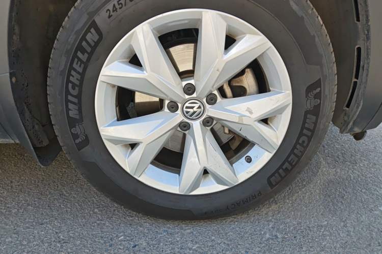 Used Volkswagen Teramont 2020 380TSI Four-Wheel Drive Comfort Edition China VI Standard Right Front Wheel Hub