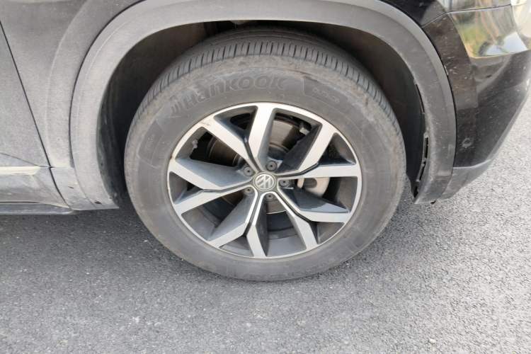 Used Volkswagen Teramont 2020 380TSI Four-Wheel Drive Luxury Version China VI Standard Right Front Wheel Hub