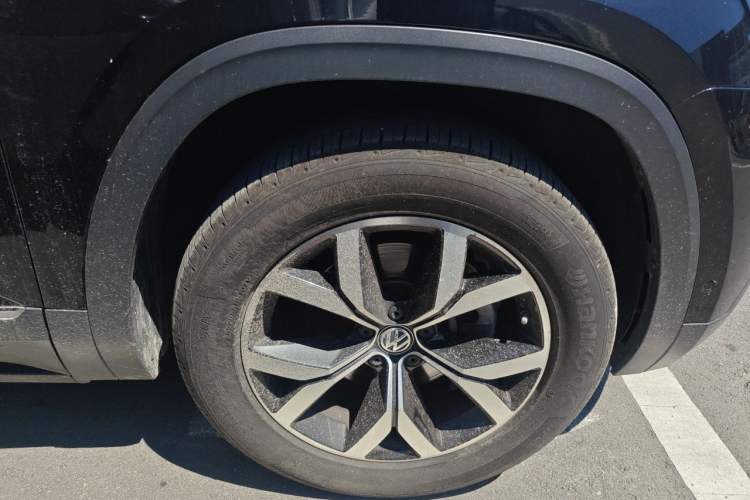 Used Volkswagen Teramont 2020 380TSI Four-Wheel Drive Luxury Version China VI Standard Right Front Wheel Hub