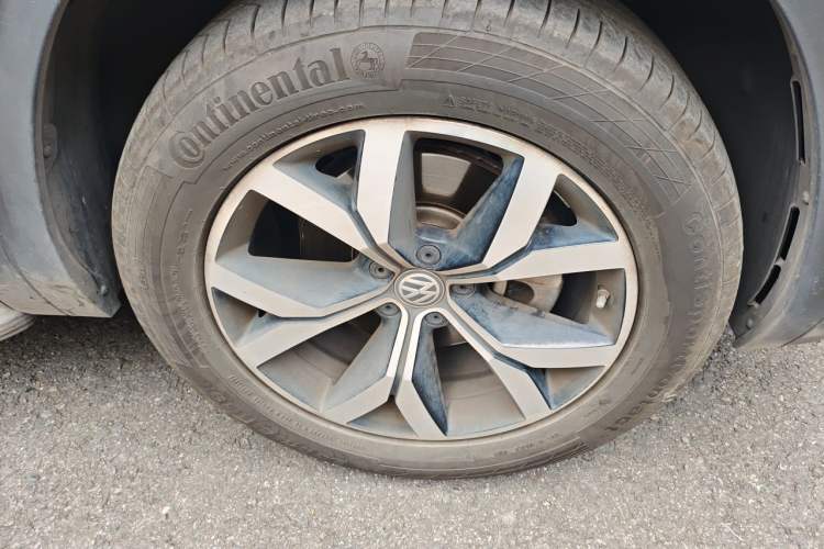 Used Volkswagen Teramont 2020 380TSI Four-Wheel Drive Luxury Version China VI Standard Right Front Wheel Hub