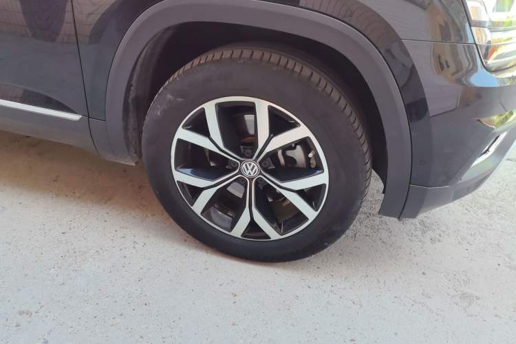 Used Volkswagen Teramont 2020 380TSI Four-Wheel Drive Luxury Edition China V Standard Right Front Wheel Hub