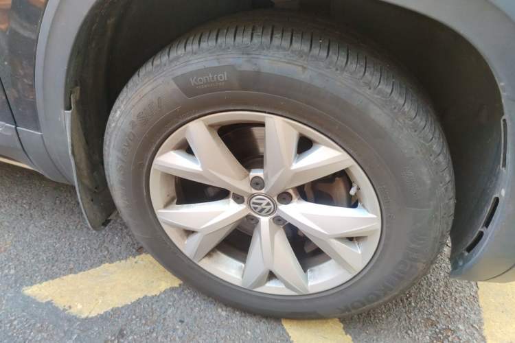 Used Volkswagen Teramont 2020 380TSI Four-Wheel Drive Comfort Edition China VI Standard Right Front Wheel Hub