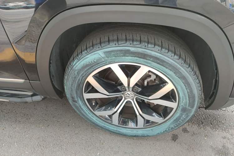 Used Volkswagen Teramont 2020 330TSI Two-Wheel-Drive Luxury Edition China VI Standard Right Front Wheel Hub