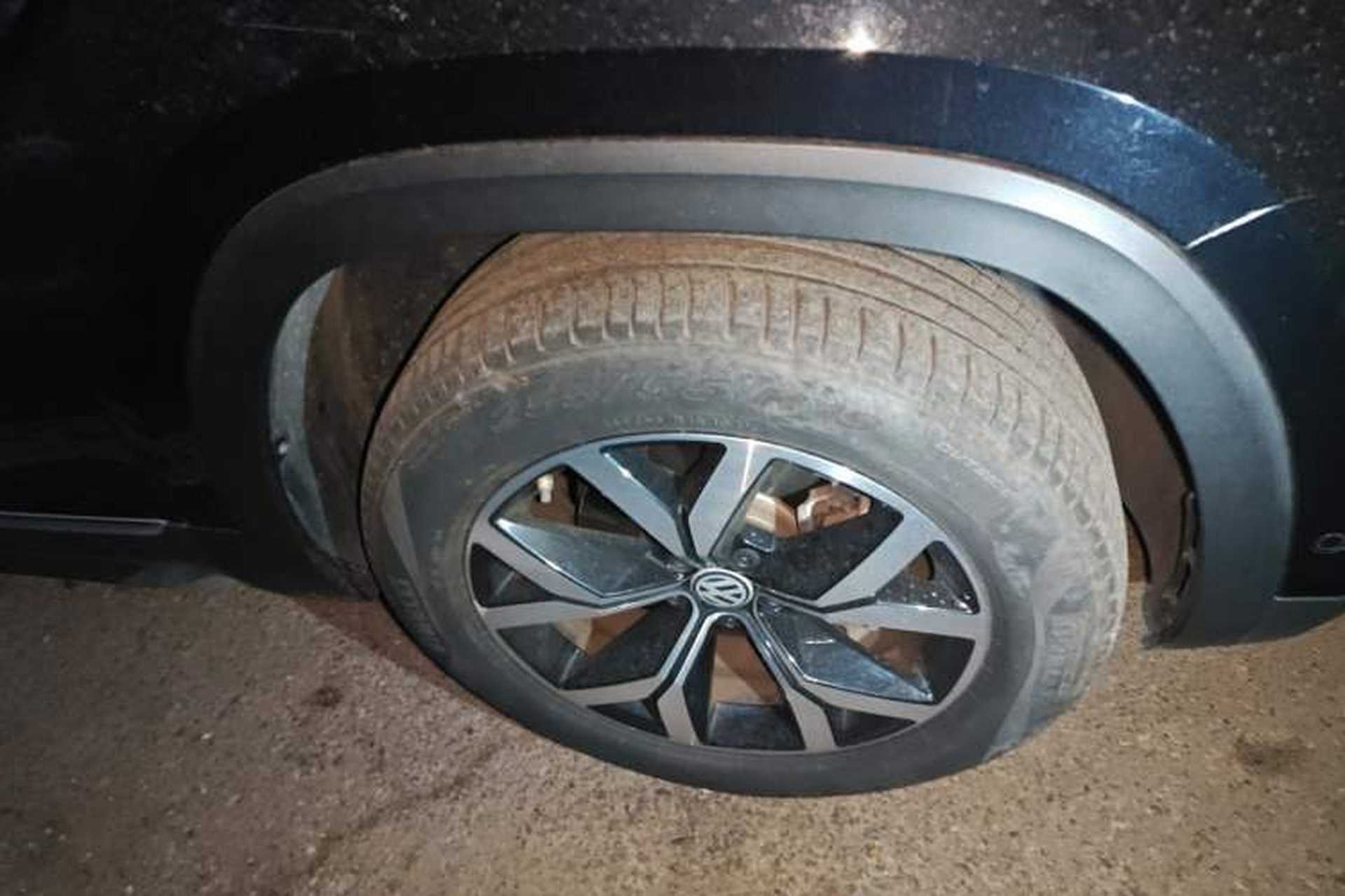 Used Volkswagen Teramont 2020 Revised Version 530 V6 Four-Wheel Drive Luxury Edition Right Front Wheel Hub